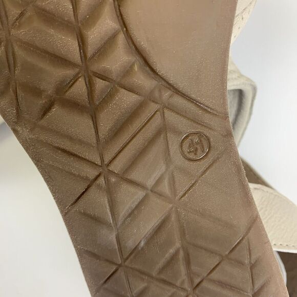 Miz Mooz Fifi Leather Ankle Strap Sandals Studs Gladiator Flat Cream 41 9.5 Wide - Picture 11 of 13